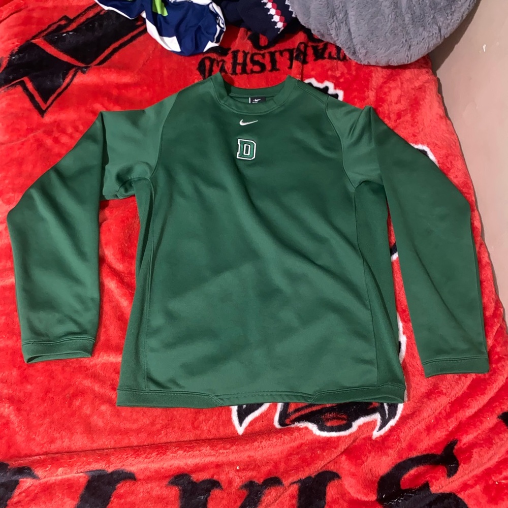 Green nike center swoosh sweatshirt size small